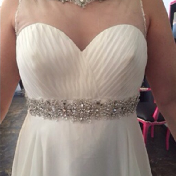 Off white wedding dress w corset back sz 14 - Picture 2 of 8